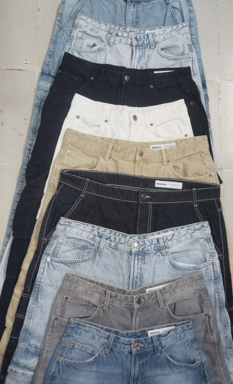 WhatsApp Image 2025-09-17 at 14.12.26_8ed107e0 Men’s 6 Pocket Buggy Cargo Pants | Wholesale Bulk - Image 1